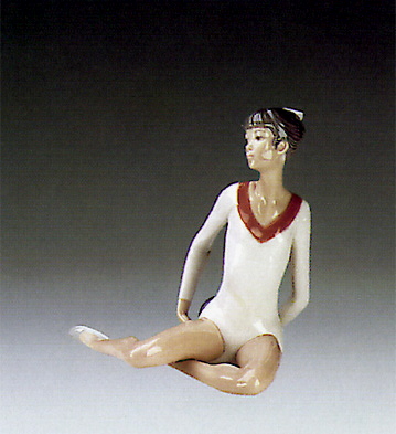 lladro-gymnast-exercise-with-ball-5333