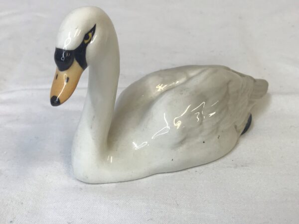 Beswick Swan Figurine Head Up 1684