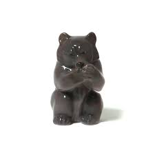 Royal Copenhagen Figurine Brown bear sitting with its paws up - 3014